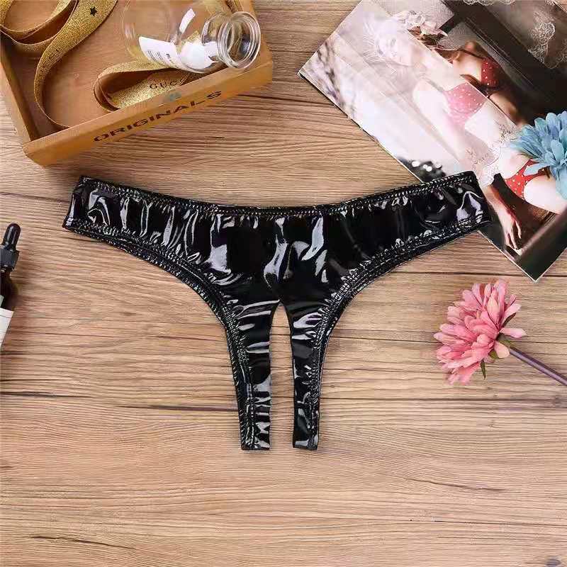 Women Sexy Open Crotch PVC Leather Shorts For Sex Below Crotchless